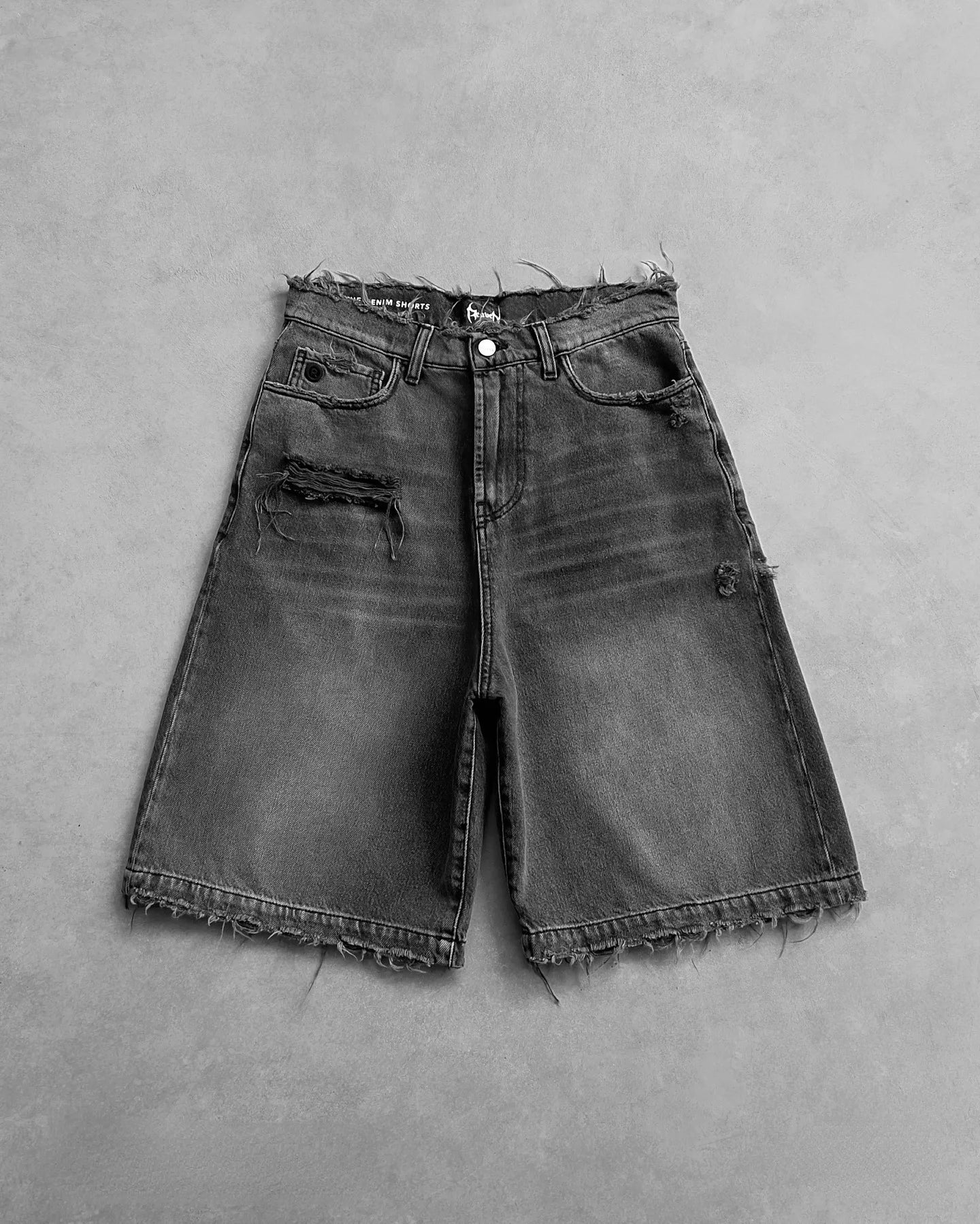 Ripped Straight Wash Jeans